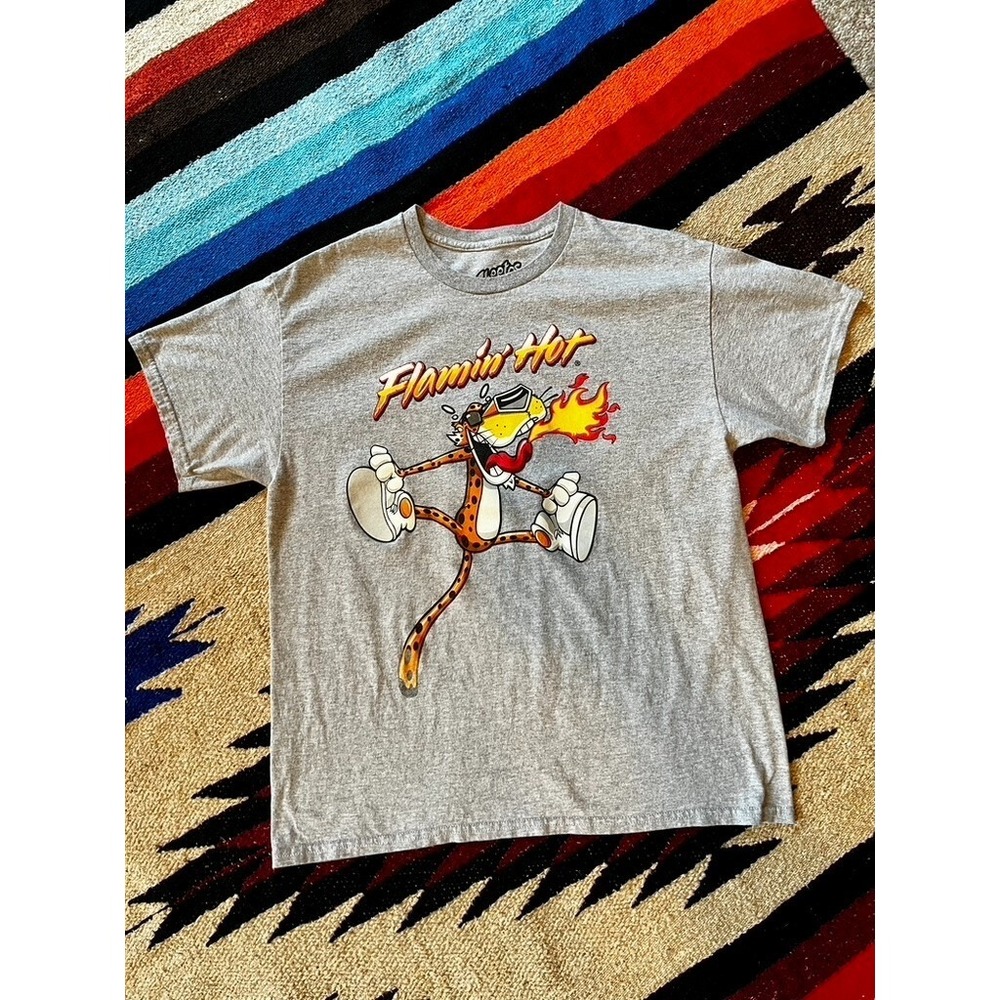 Cheetos Flamin Hot Graphic Print T-Shirt Mens L Gray Short Sleeve Streetwear